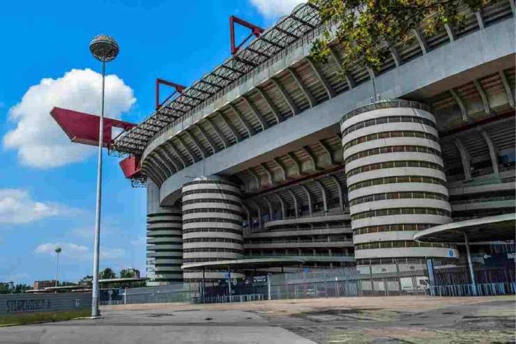 Stadio di San Siro a Milano, visto dall'esterno